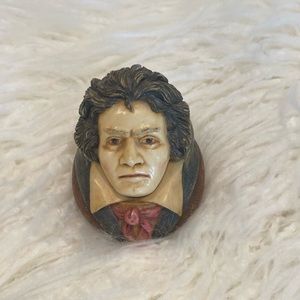 HARMONY KINGDOM / BALL- VERY IMPORTANT POTS - BEETHOVEN